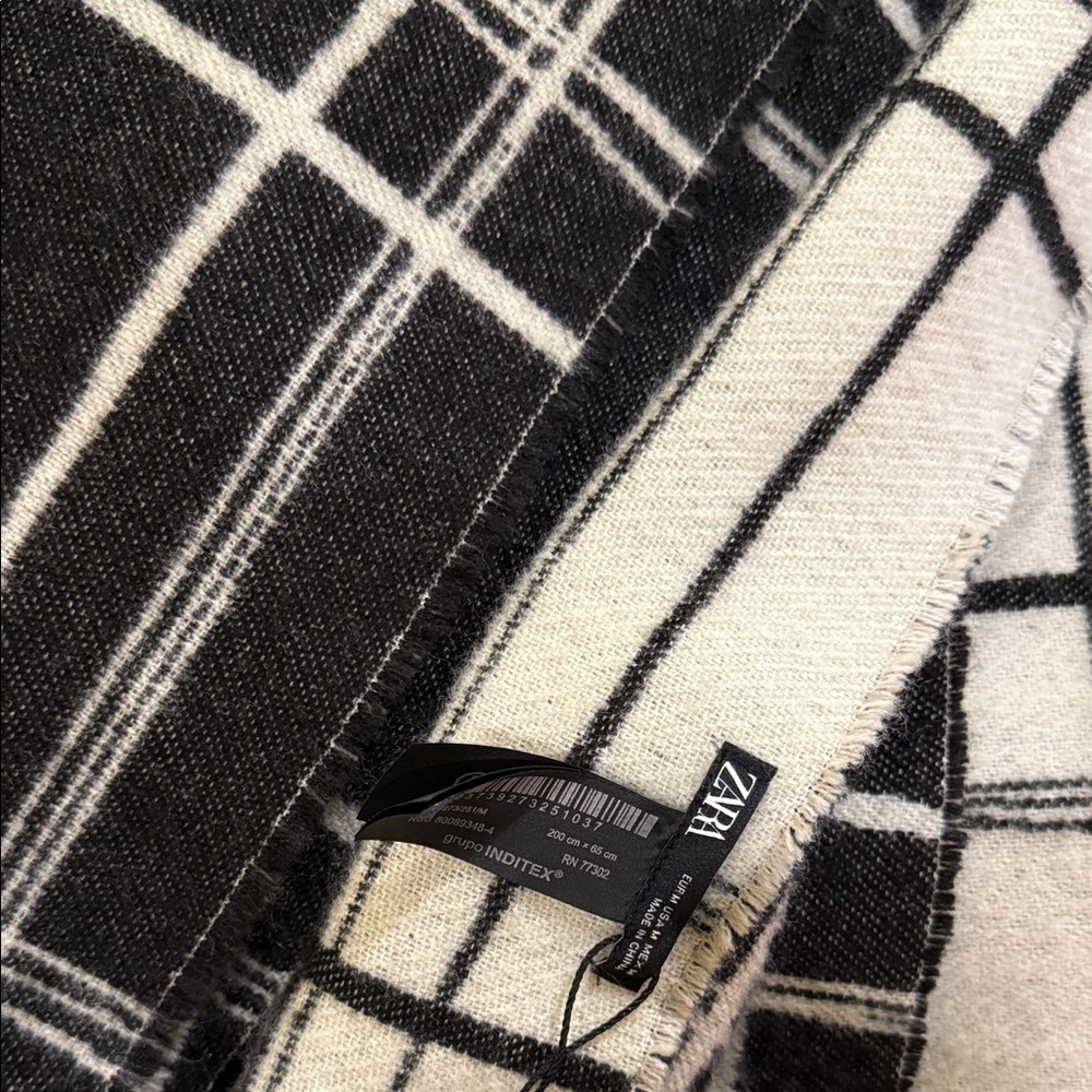Zara Monochrome Checkered Scarf